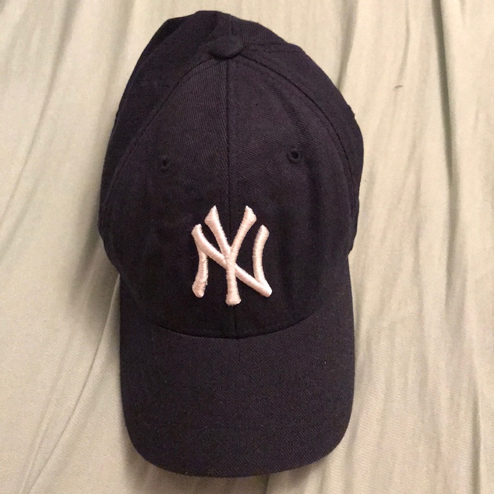 SOLD NY Yankees official MLB youth cap